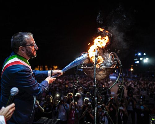 Perdonanza Celestiniana, il sindaco Biondi accende il fuoco